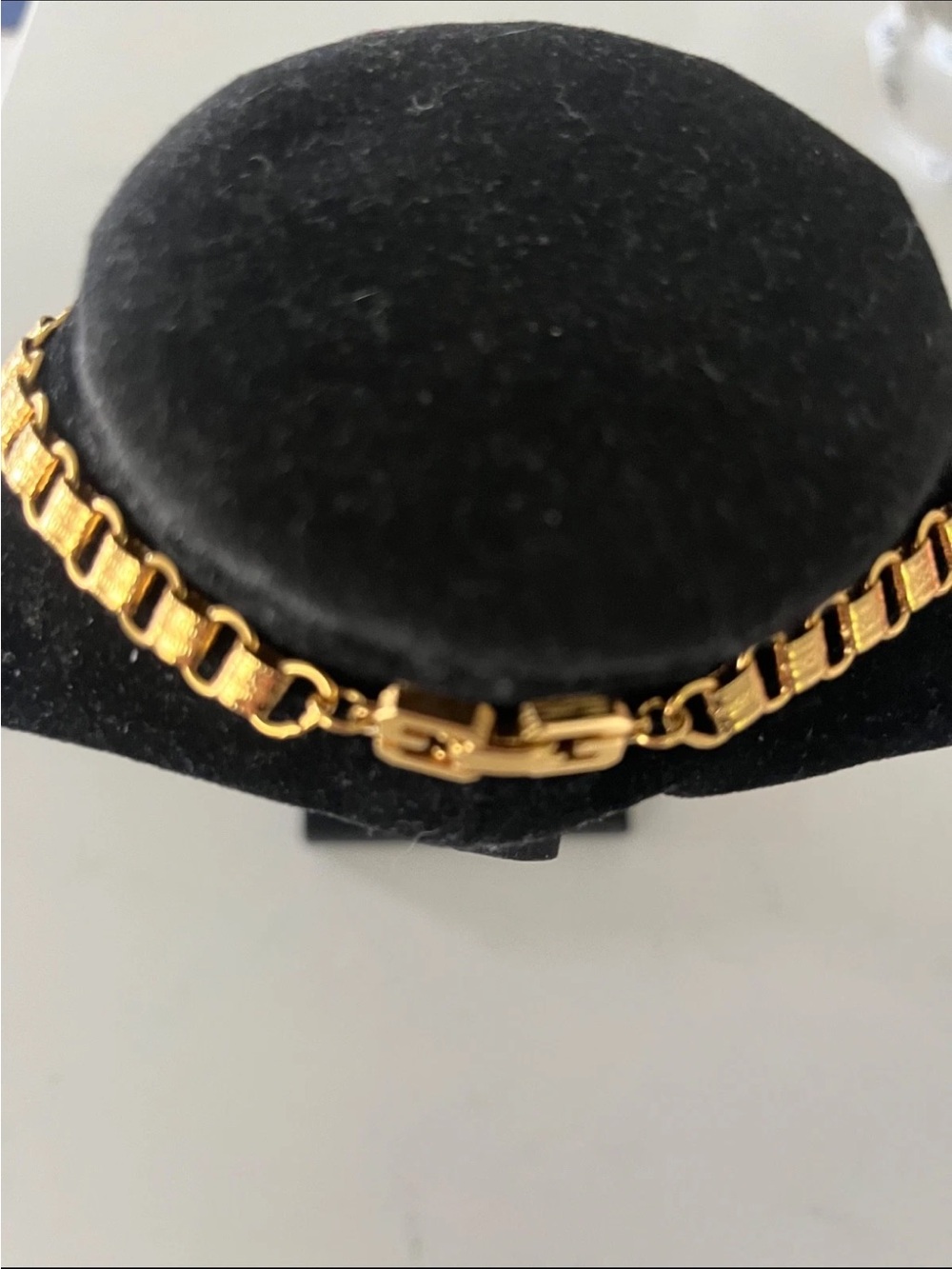 Rare Vintage Signed Givenchy 1976 Cameo Intaglio Runway Collector’s Necklace - Picture 5 of 8